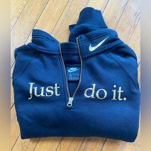 Nike Crop 1/4 Zip Sweatshirt